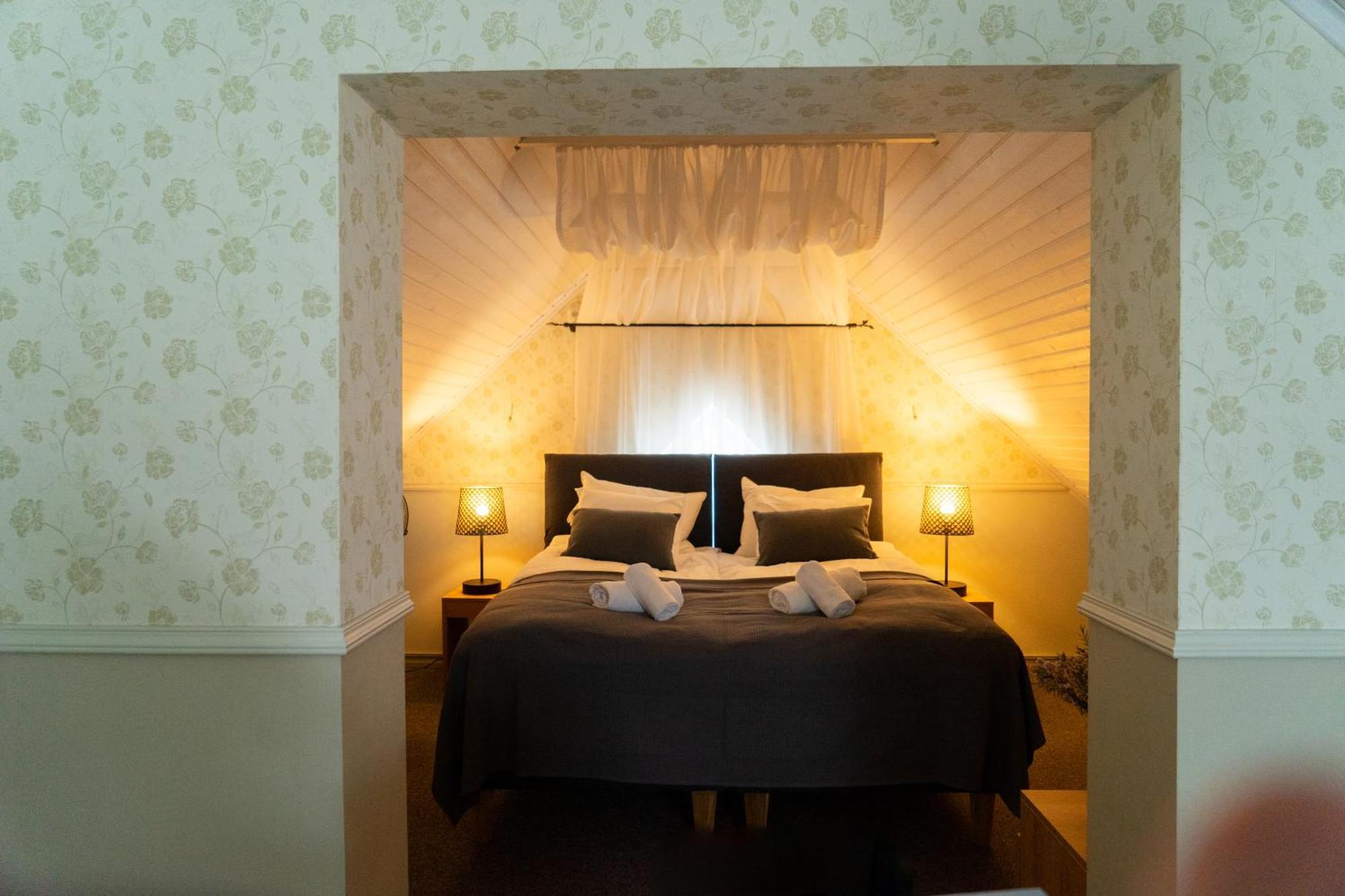 Vanalinna Boutique Hotel Kuressaare Zewnętrze zdjęcie